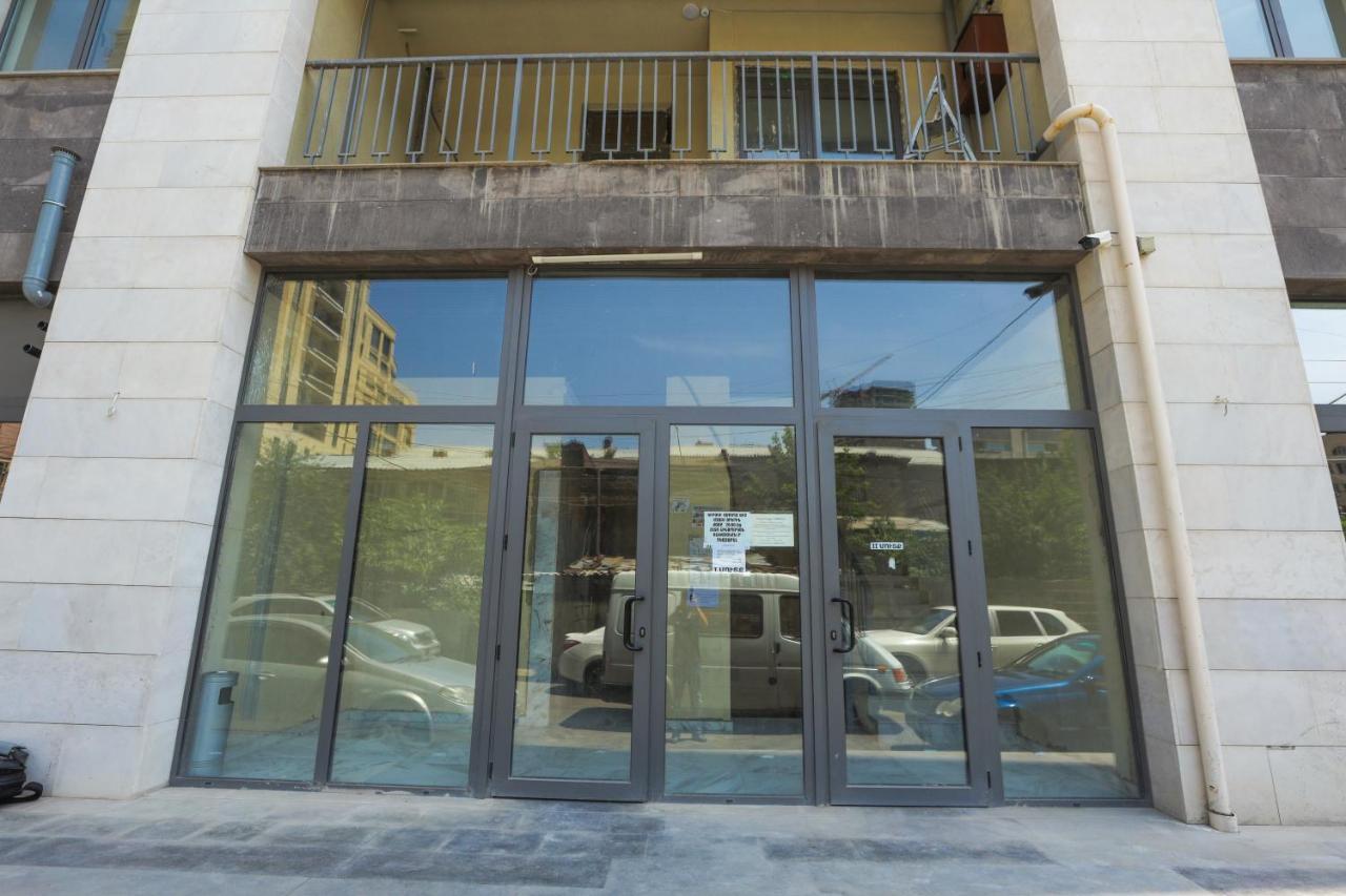 Stay Inn Apartments On Amiryan 26/4 Jerevan Exteriör bild